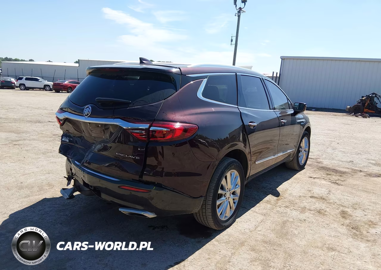 2018 Buick Enclave Premium VIN:5GAERCKW4JJ200214 - 4