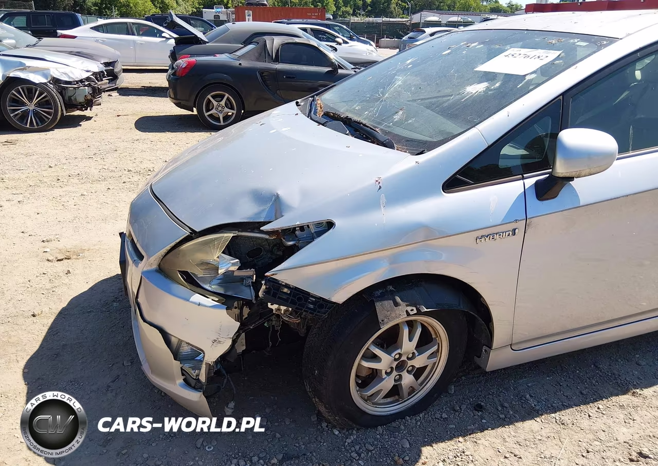 2011 Toyota Prius Two VIN:JTDKN3DU3B5341973 - 6