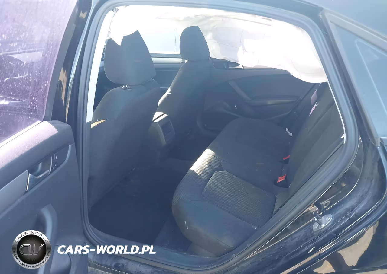 2014 Volkswagen Passat 1.8T S VIN:1VWAS7A32EC052703 - 8