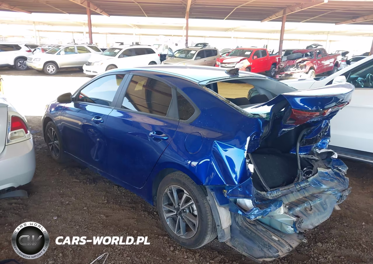 2024 Kia Forte Lxs VIN:3KPF24AD9RE743080 - 3
