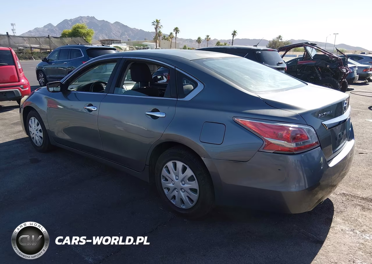 2014 Nissan Altima 2.5 S VIN:1N4AL3AP6EN262260 - 3