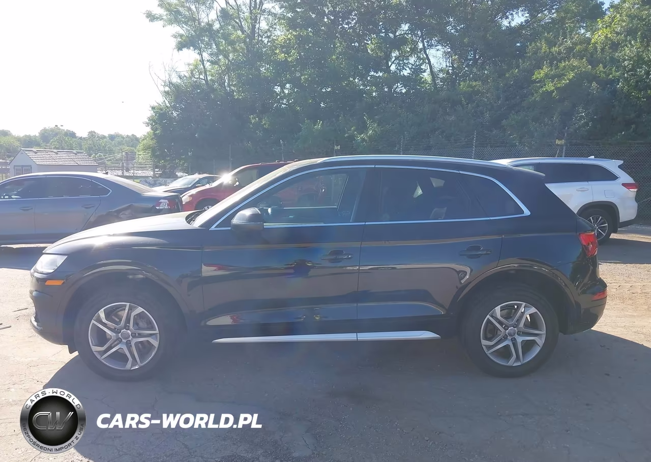 2019 Audi Q5 45 Premium VIN:WA1ANAFY2K2042048 - 14