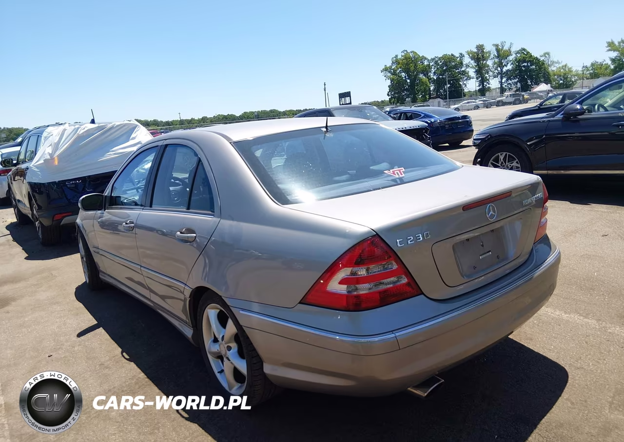 2005 Mercedes-Benz C 230 Kompressor Sport VIN:WDBRF40J25A685169 - 3