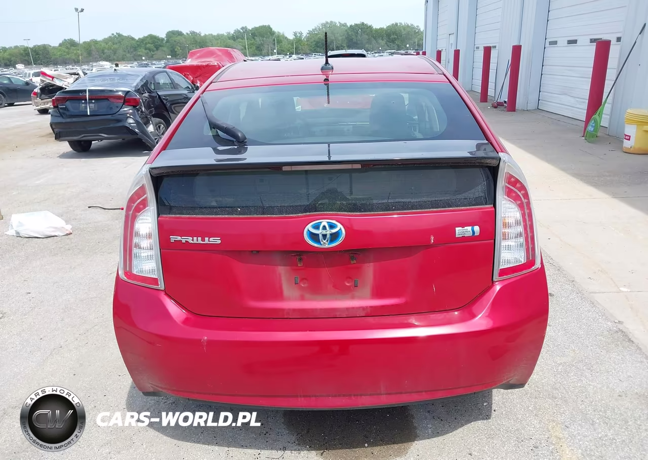 2014 Toyota Prius Three VIN:JTDKN3DU6E0376914 - 16
