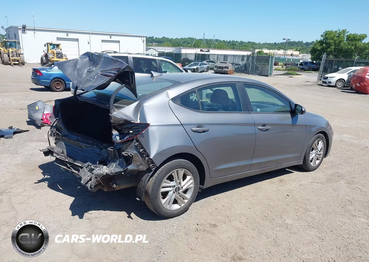 2020 Hyundai Elantra Sel VIN:5NPD84LF1LH508180 - 4