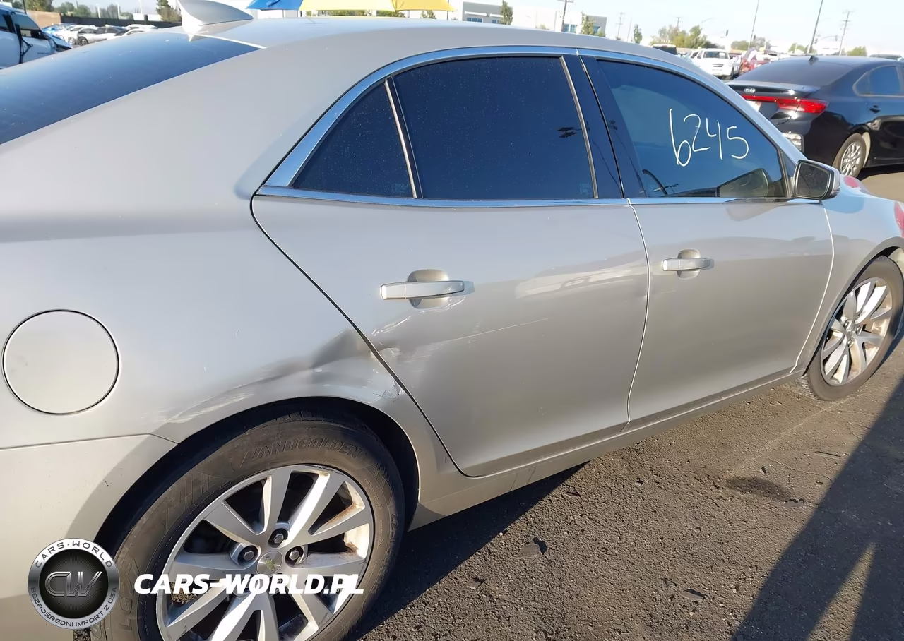 2015 Chevrolet Malibu 2Lt VIN:1G11D5SL0FF153697 - 12