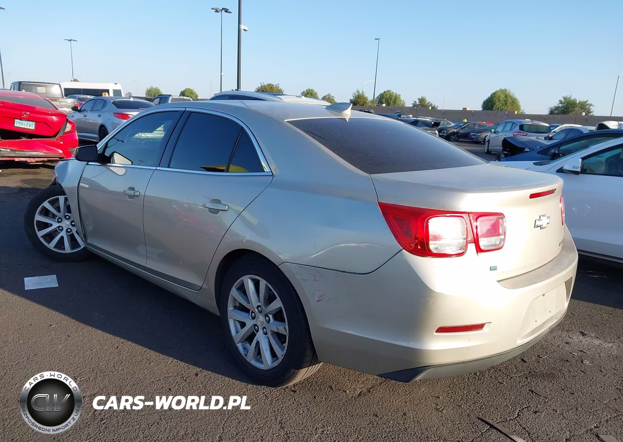 2015 Chevrolet Malibu 2Lt VIN:1G11D5SL0FF153697 - 3