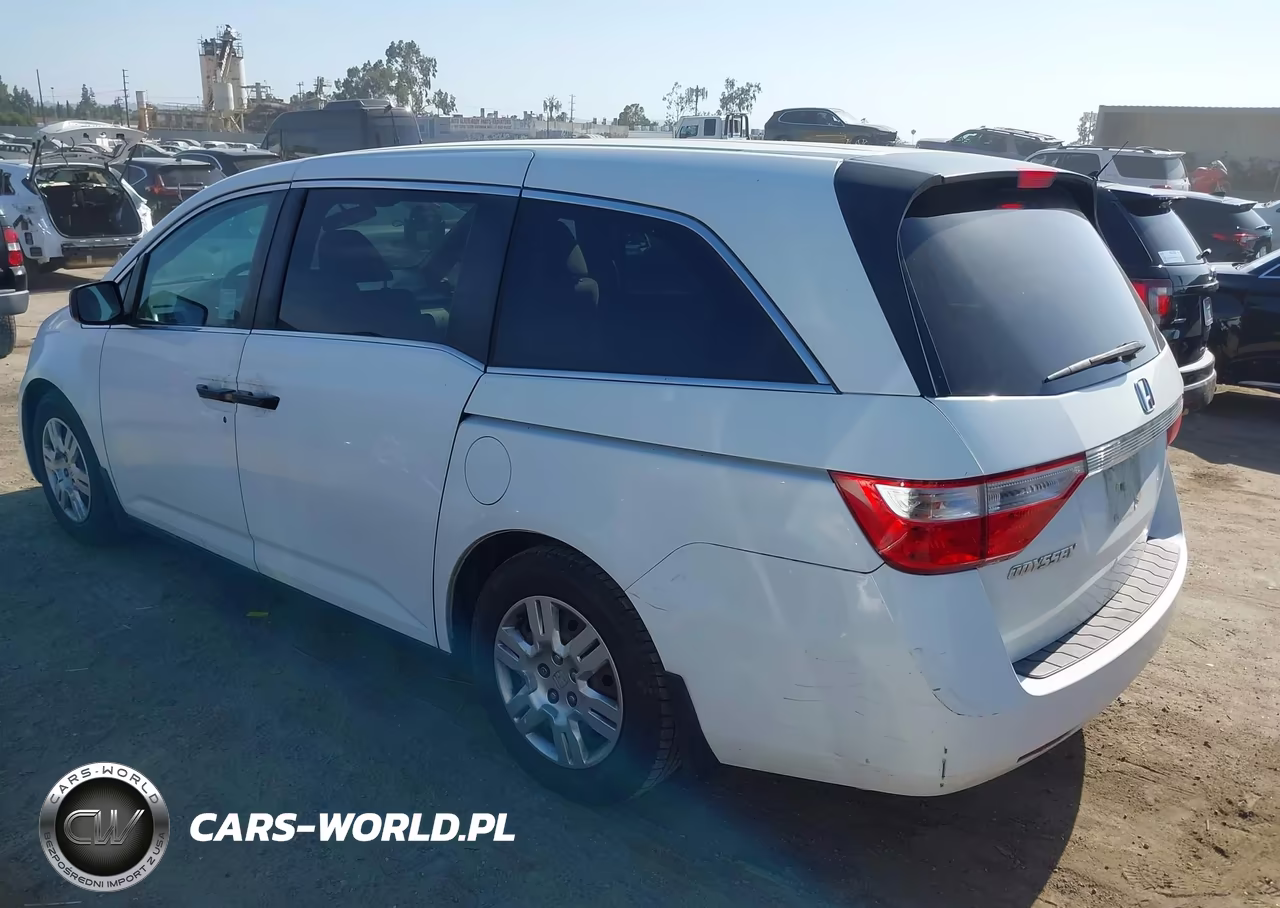 2013 Honda Odyssey Lx VIN:5FNRL5H28DB068703 - 3