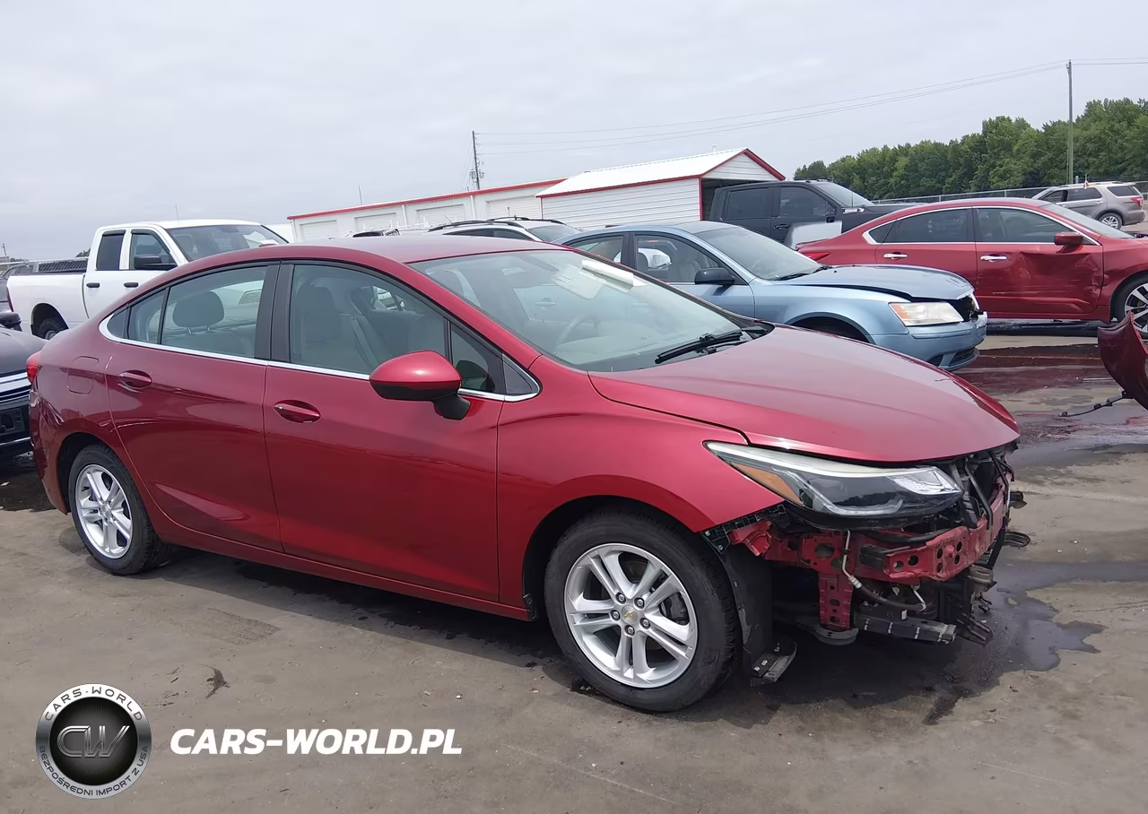 2018 Chevrolet Cruze Lt Auto – zdjęcie 1 z 17