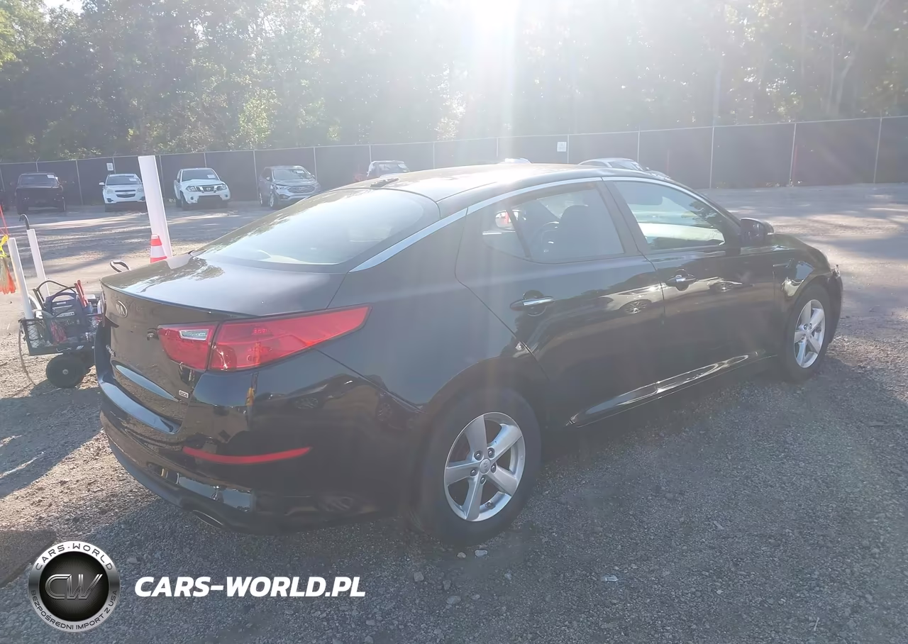 2014 Kia Optima Lx VIN:5XXGM4A70EG279560 - 4