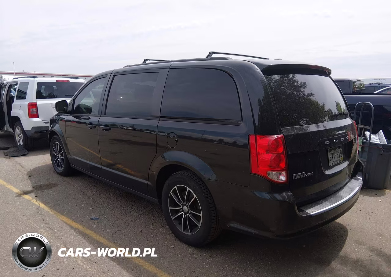 2018 Dodge Grand Caravan Gt VIN:2C4RDGEG8JR346475 - 14