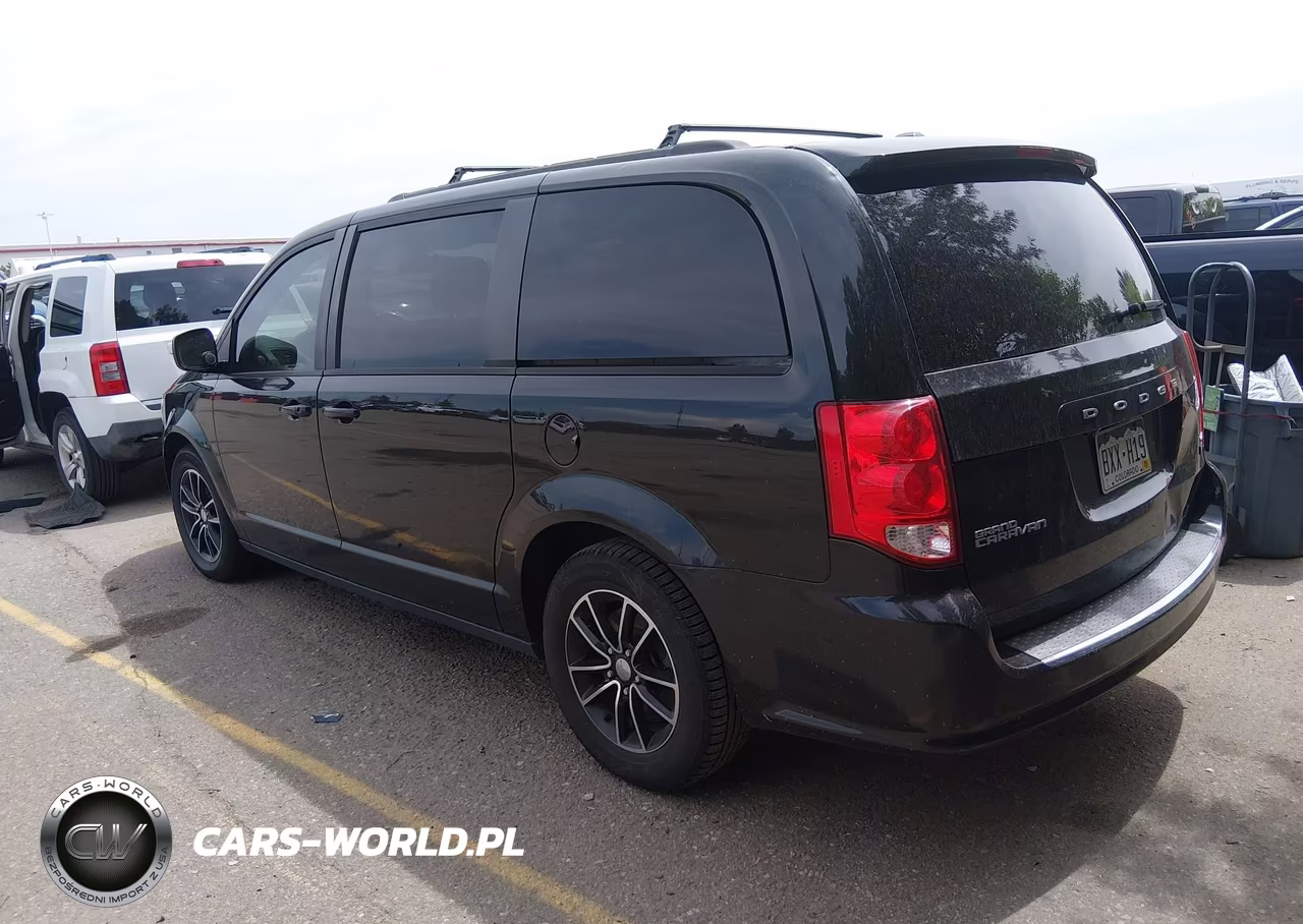 2018 Dodge Grand Caravan Gt VIN:2C4RDGEG8JR346475 - 3