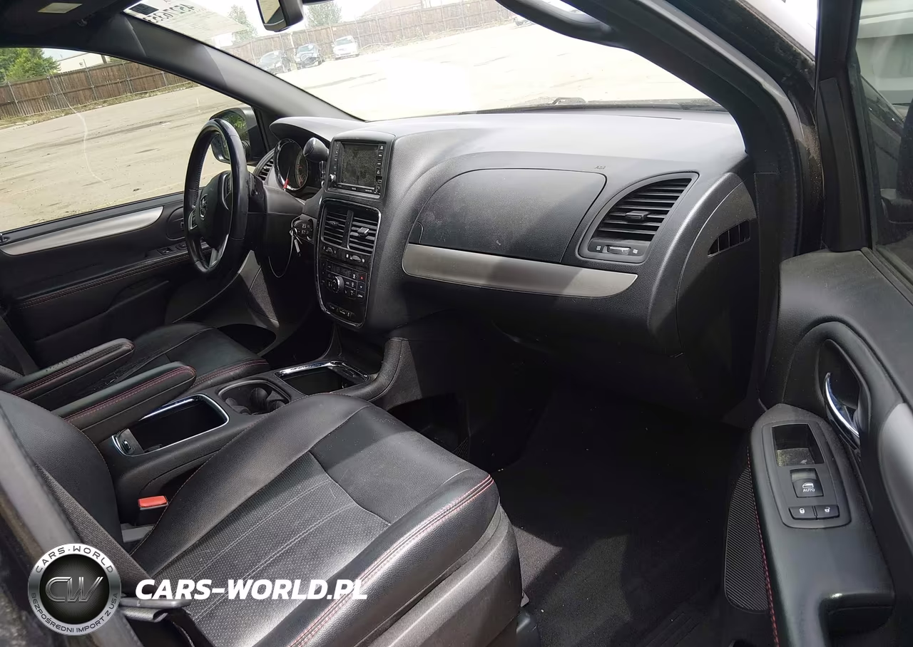 2018 Dodge Grand Caravan Gt VIN:2C4RDGEG8JR346475 - 5