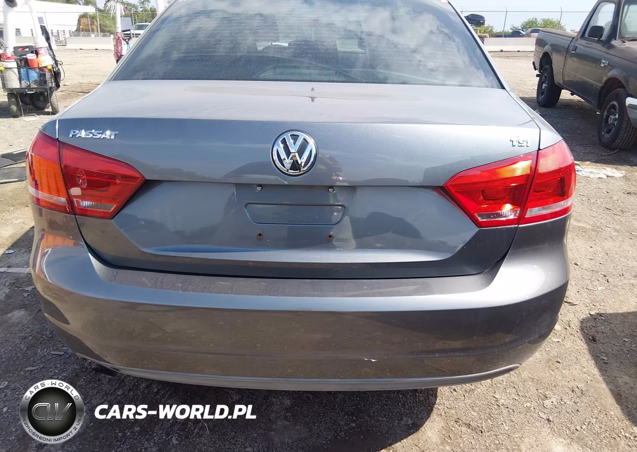 2014 Volkswagen Passat 1.8T Wolfsburg Edition VIN:1VWAT7A37EC022240 - 16