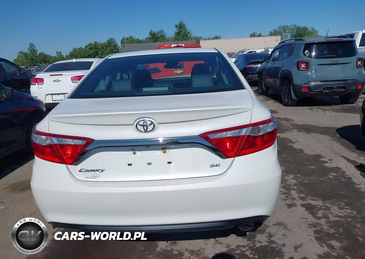 2017 Toyota Camry Se VIN:4T1BF1FK7HU310670 - 16