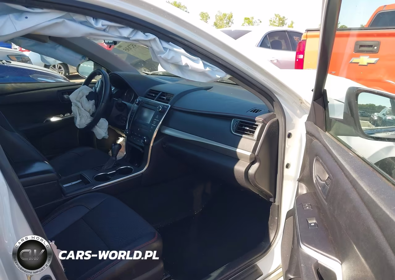 2017 Toyota Camry Se VIN:4T1BF1FK7HU310670 - 5