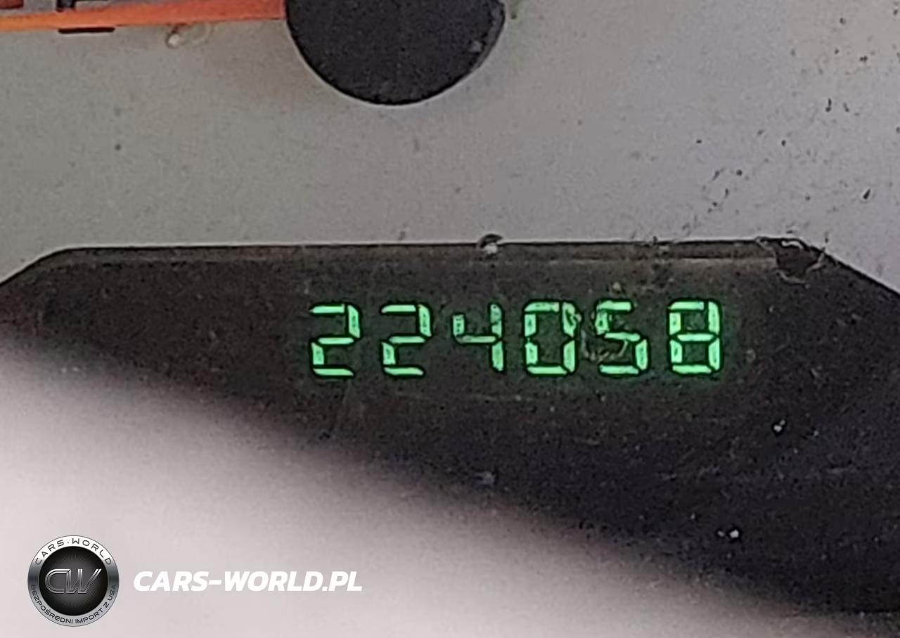 2005 Chrysler Town & Country VIN:1C4GP45R75B318993 - 15