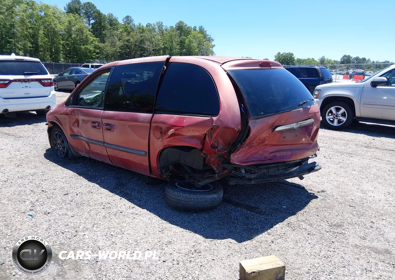 2005 Chrysler Town & Country VIN:1C4GP45R75B318993 - 3