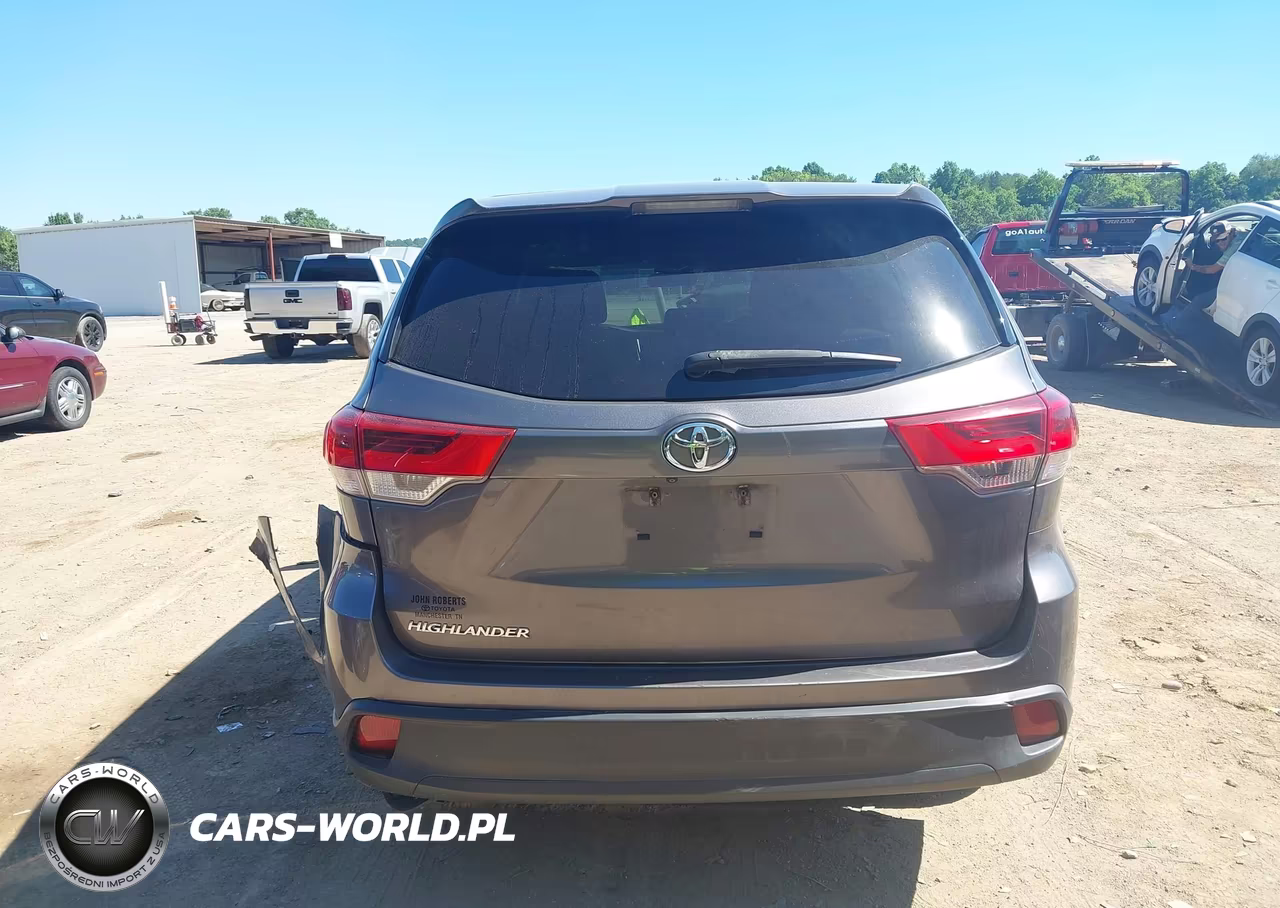 2018 Toyota Highlander Le VIN:5TDZARFHXJS037335 - 16