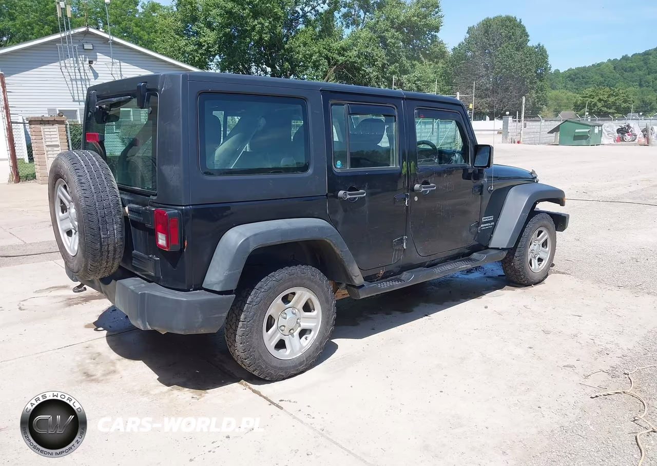 2014 Jeep Wrangler Unlimited Sport Rhd VIN:1C4BJWKG2EL257055 - 4