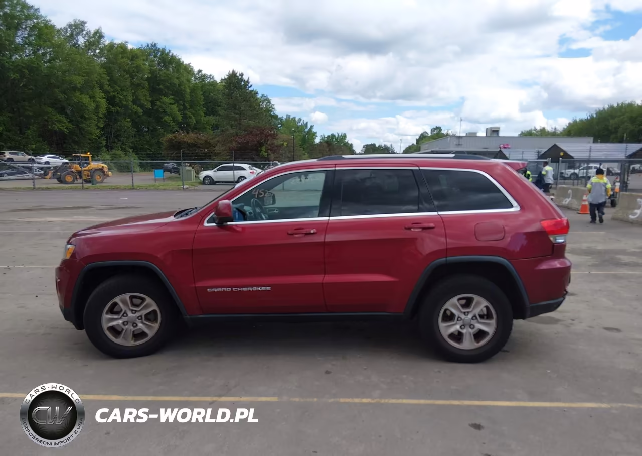 2014 Jeep Grand Cherokee Laredo VIN:1C4RJFAG0EC126318 - 14