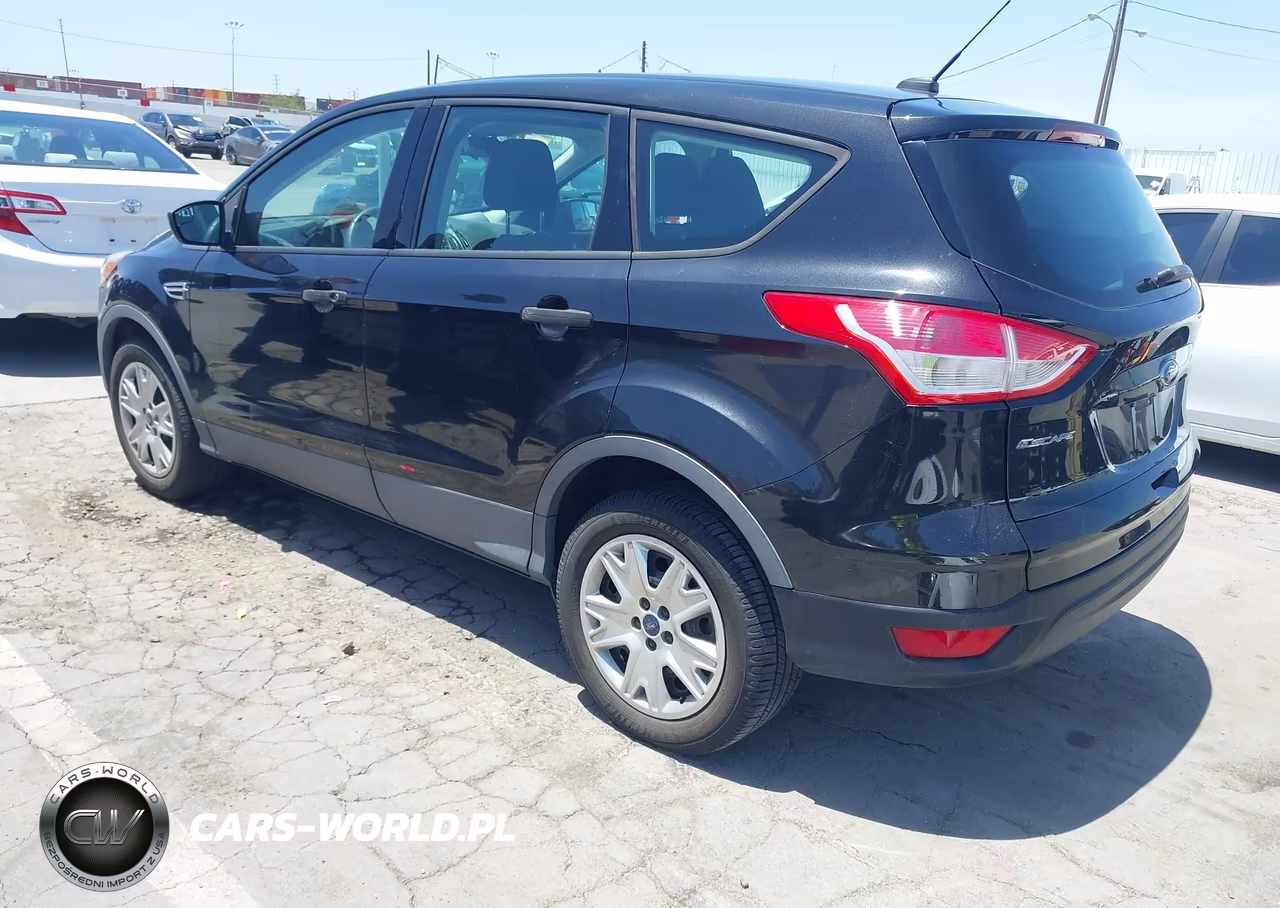 2013 Ford Escape S VIN:1FMCU0F71DUB70772 - 3