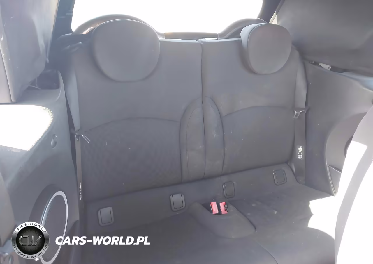 2010 Mini Cooper S VIN:WMWMS3C51ATY51158 - 8