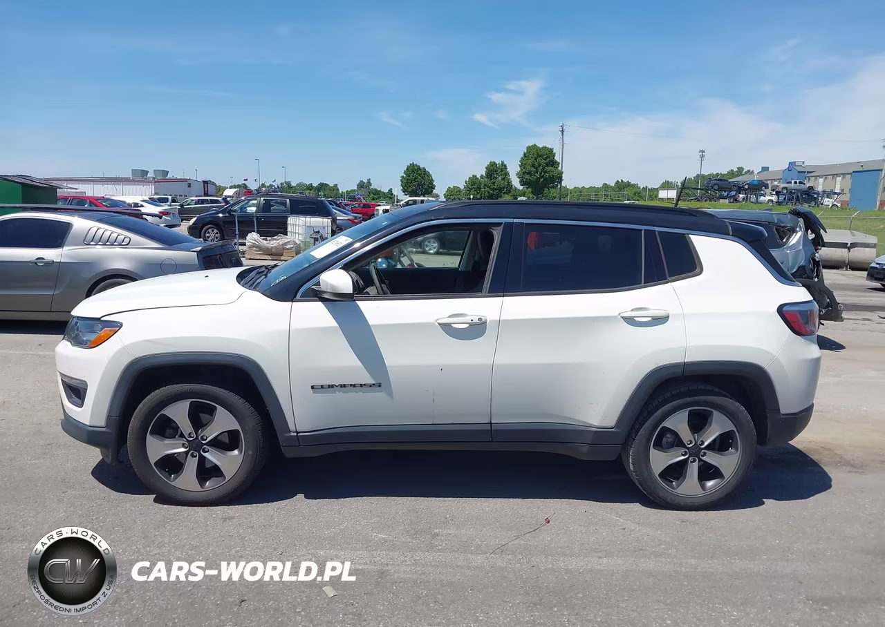 2018 Jeep Compass Latitude Fwd VIN:3C4NJCBB0JT182385 - 14