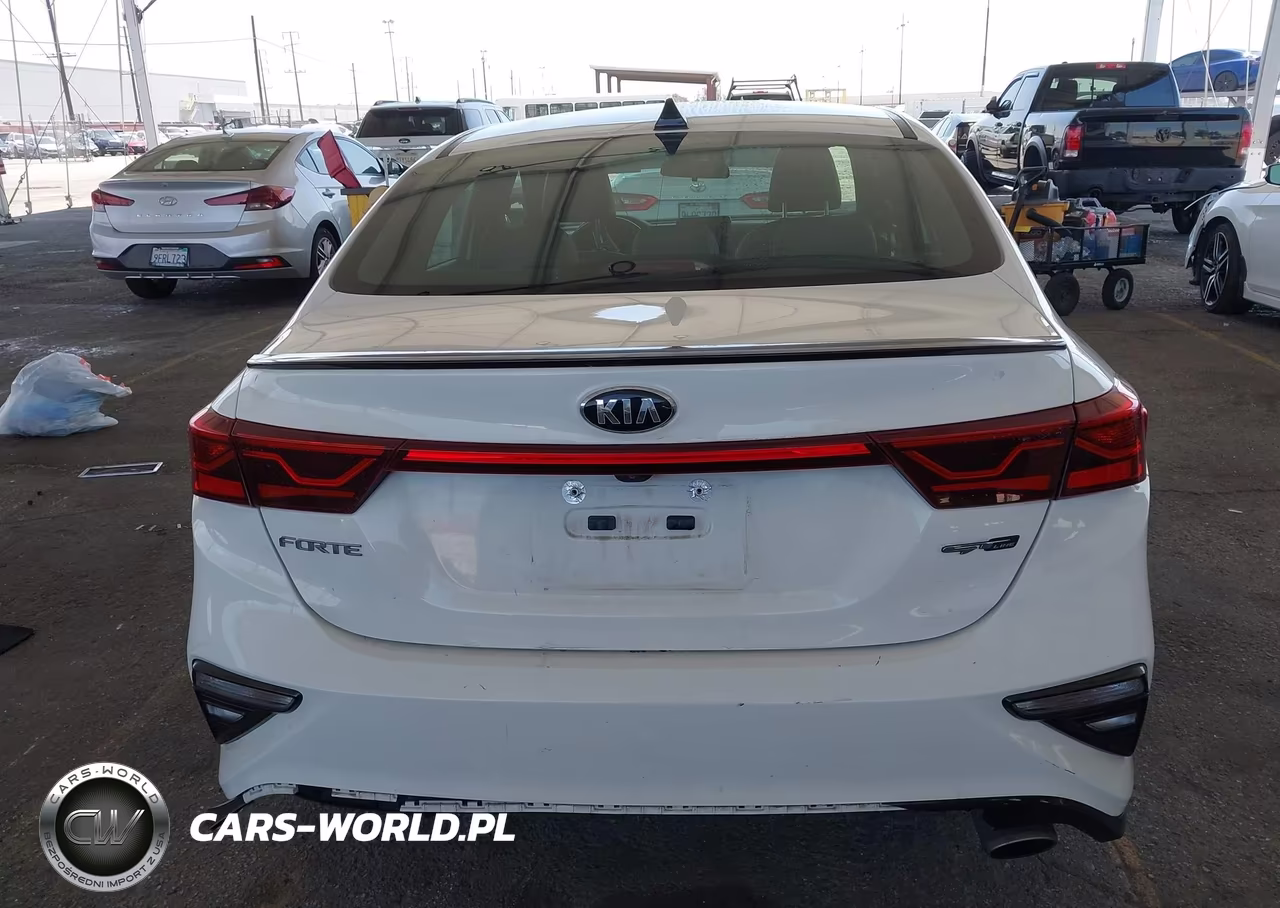 2020 Kia Forte Gt-Line VIN:3KPF34AD8LE182150 - 16