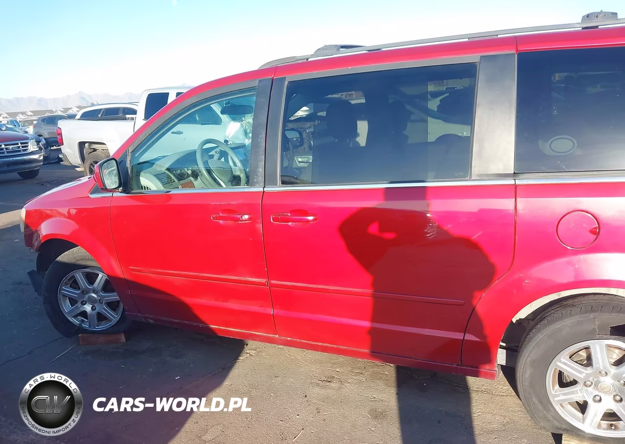 2008 Chrysler Town & Country Touring VIN:2A8HR54P88R103741 - 15