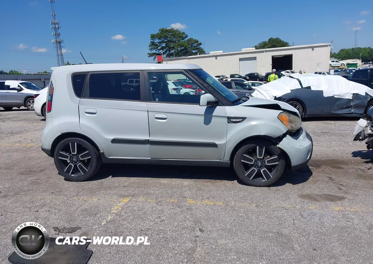 2010 Kia Soul + VIN:KNDJT2A27A7167567 - 13