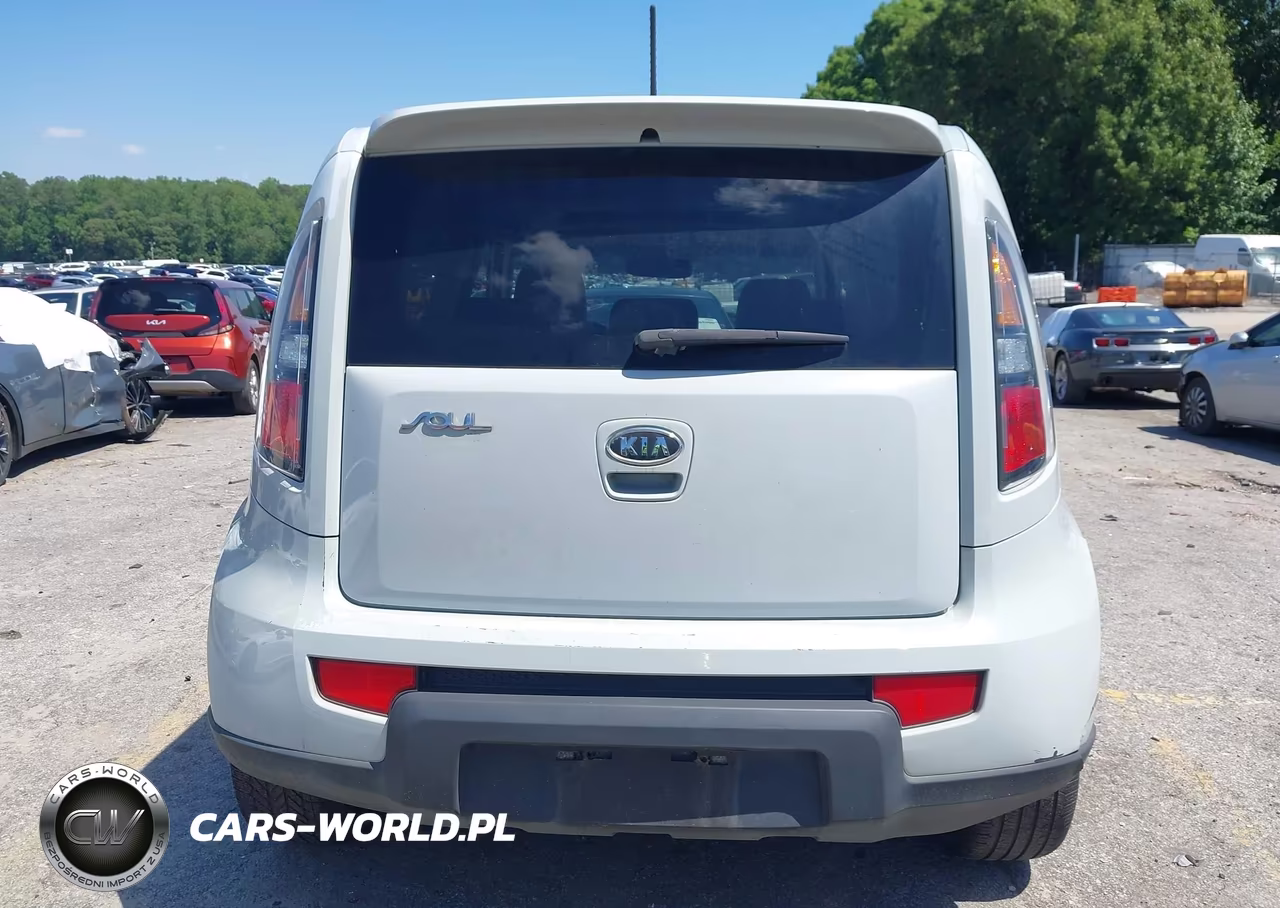 2010 Kia Soul + VIN:KNDJT2A27A7167567 - 16