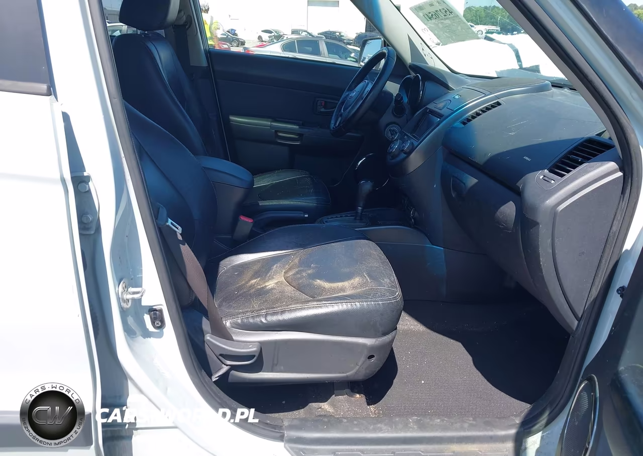 2010 Kia Soul + VIN:KNDJT2A27A7167567 - 5