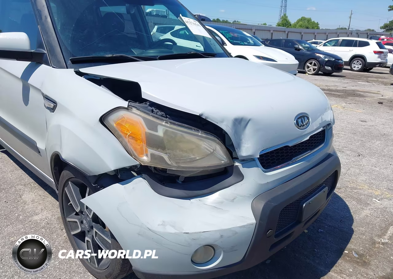 2010 Kia Soul + VIN:KNDJT2A27A7167567 - 6