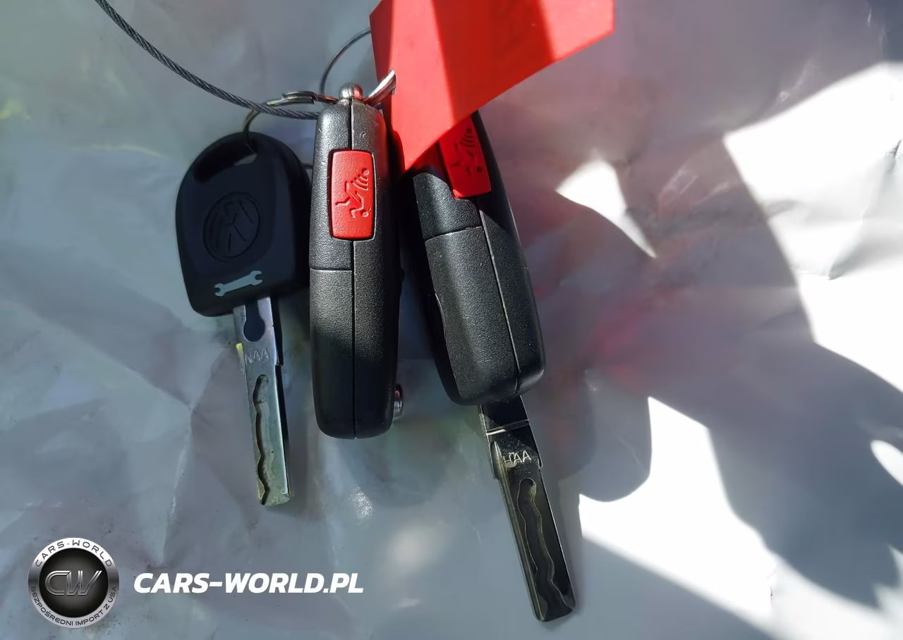 2012 Volkswagen Eos Komfort VIN:WVWBW7AH5CV002323 - 11