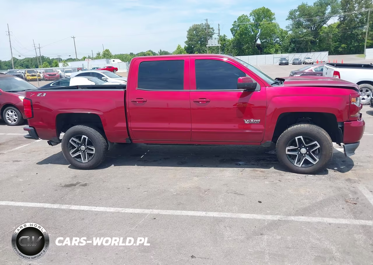 2018 Chevrolet Silverado 1500 2Lt VIN:3GCUKREC4JG622861 - 13