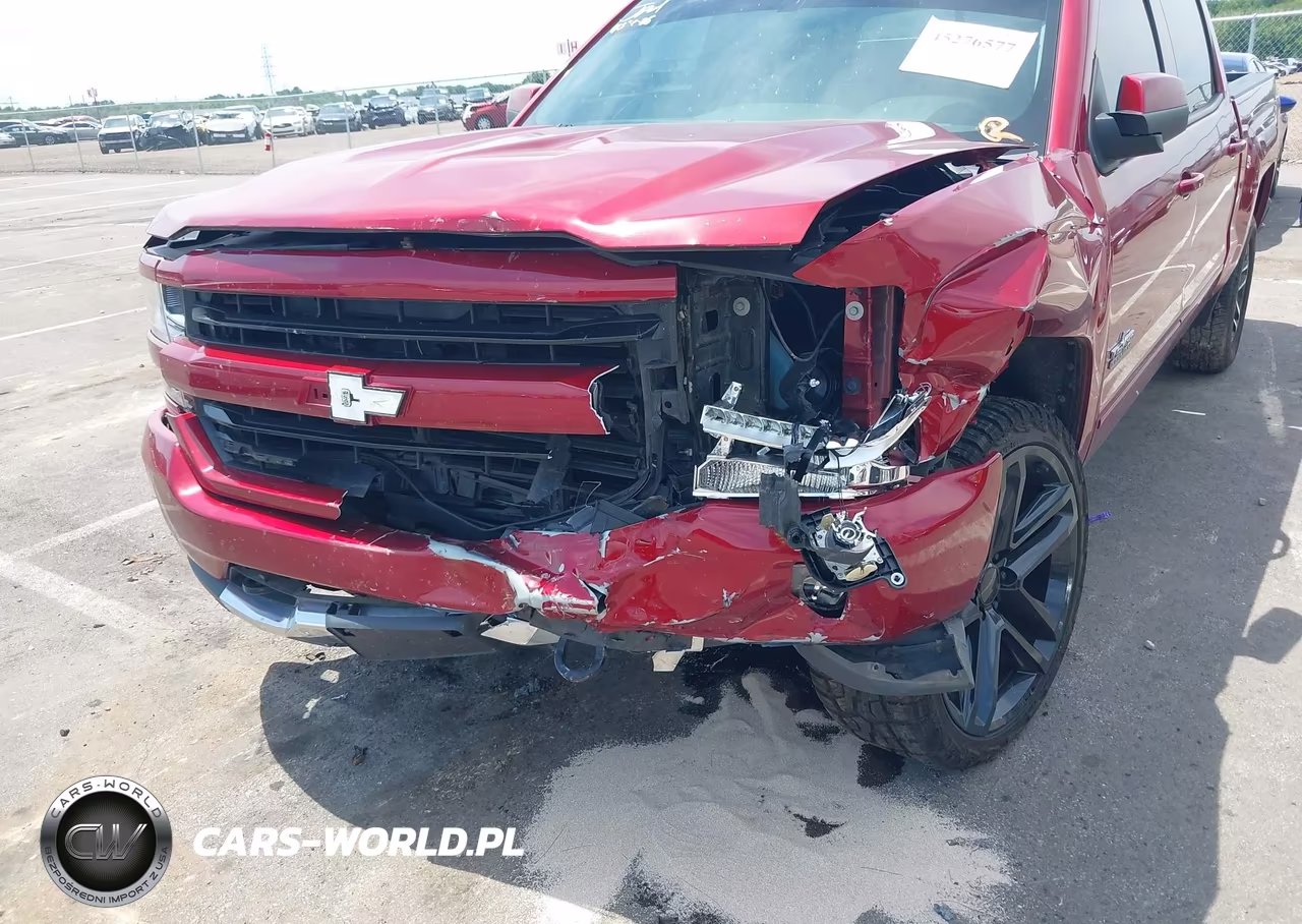 2018 Chevrolet Silverado 1500 2Lt VIN:3GCUKREC4JG622861 - 17