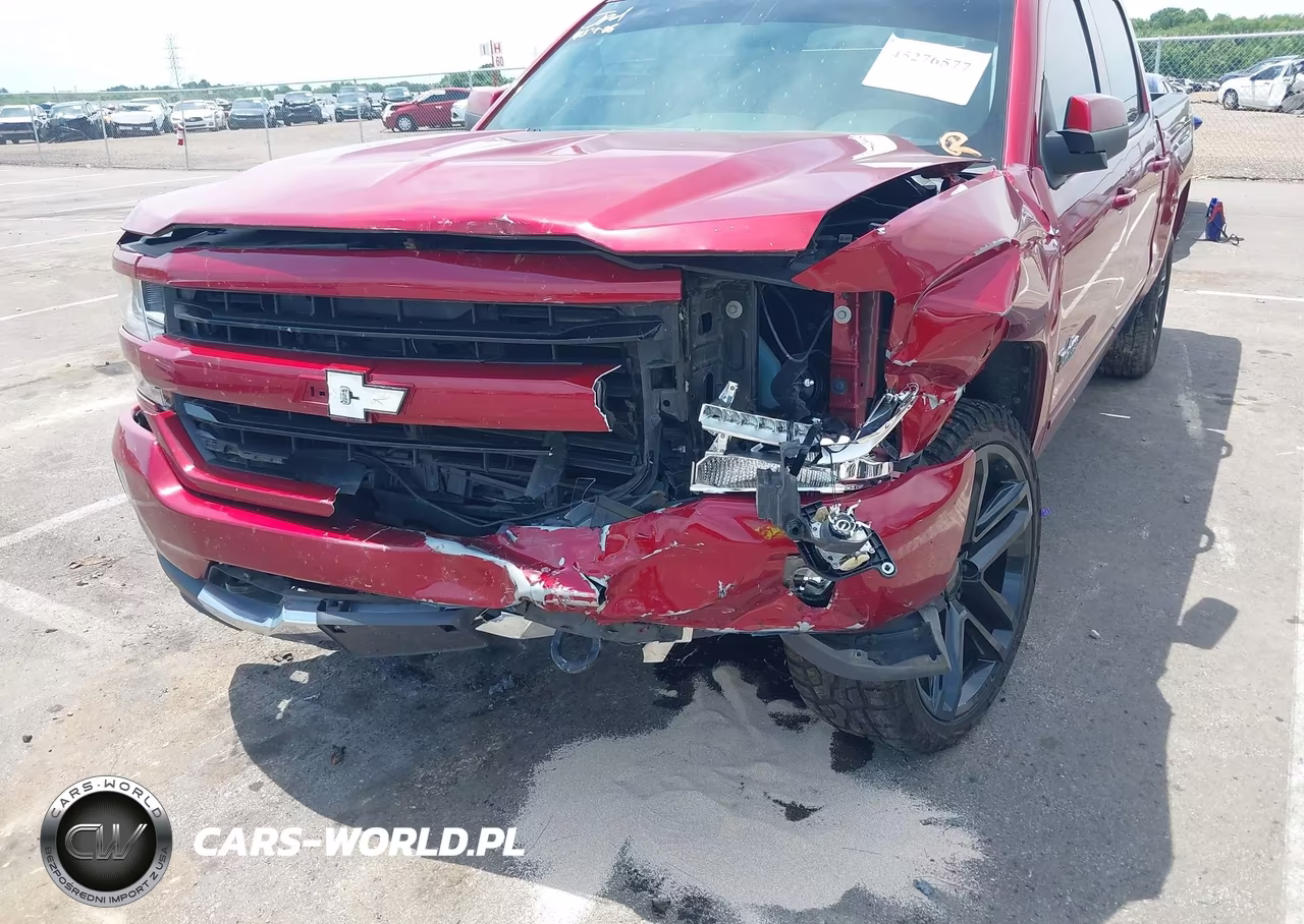2018 Chevrolet Silverado 1500 2Lt VIN:3GCUKREC4JG622861 - 18