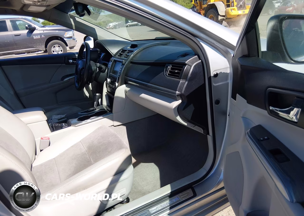 2012 Toyota Camry Hybrid Xle VIN:4T1BD1FK8CU033235 - 5