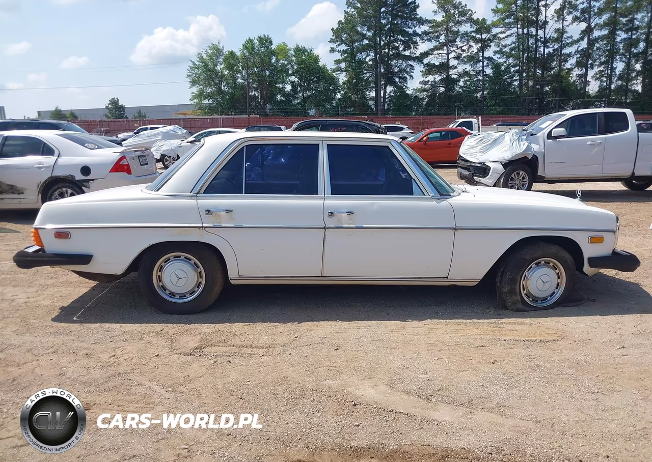 1976 Mercedes-Benz 300 VIN:11511412044949 - 13