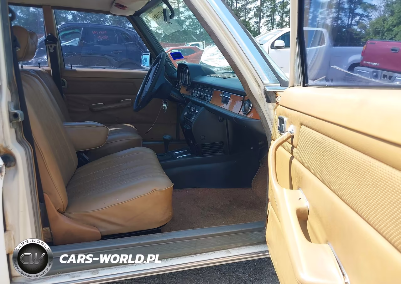 1976 Mercedes-Benz 300 VIN:11511412044949 - 5