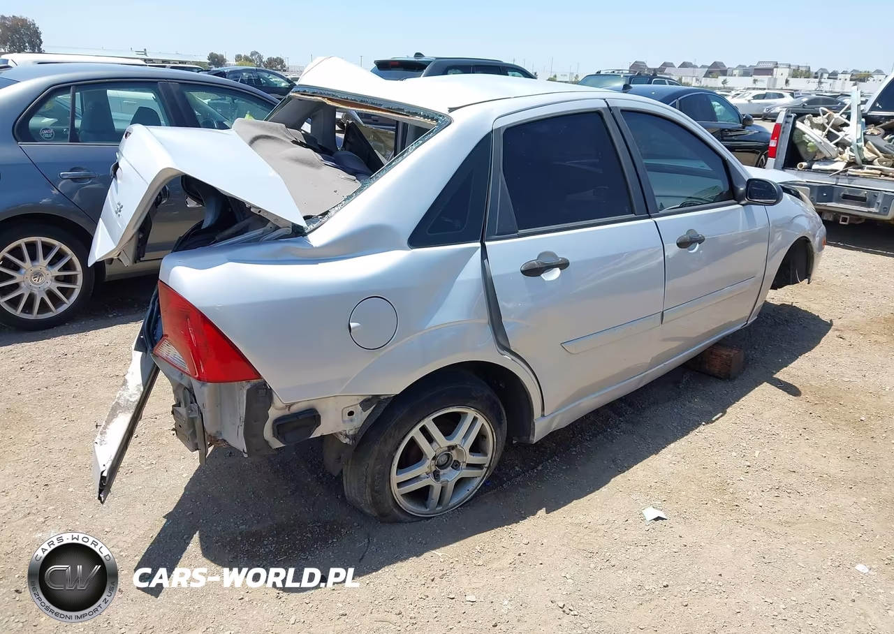 2003 Ford Focus Se VIN:1FAFP34Z03W295589 - 4