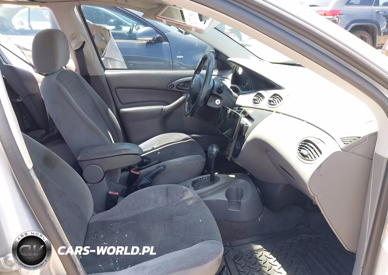 2003 Ford Focus Se VIN:1FAFP34Z03W295589 - 5