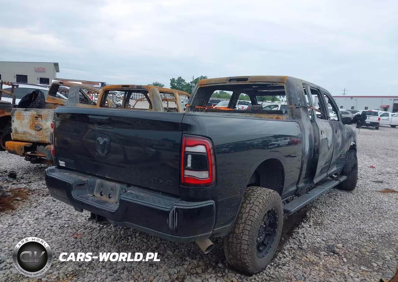 2024 Ram 2500 Laramie Crew Cab 4X4 6'4 Box VIN:3C6UR5NL4RG188206 - 4