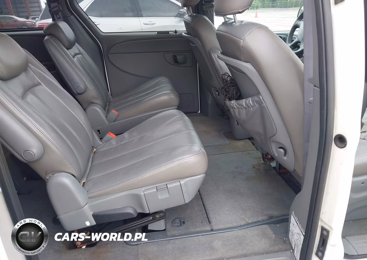 2005 Chrysler Town & Country Lx VIN:2C4GP44R55R173519 - 8