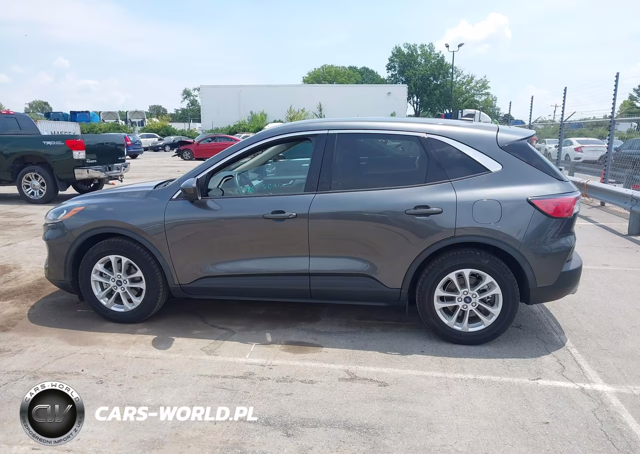 2020 Ford Escape Se VIN:1FMCU0G67LUB46867 - 14