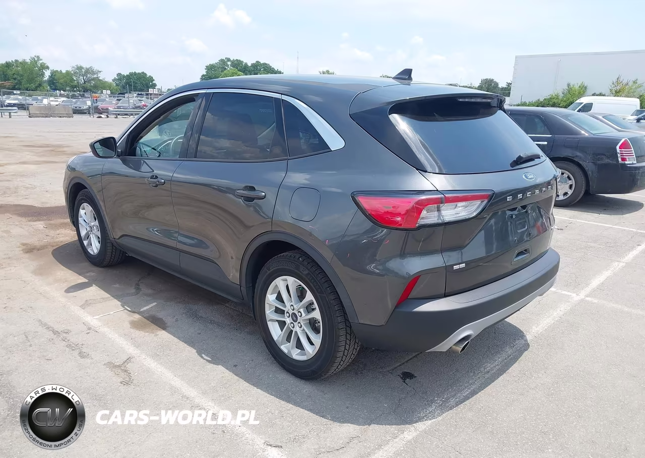 2020 Ford Escape Se VIN:1FMCU0G67LUB46867 - 3