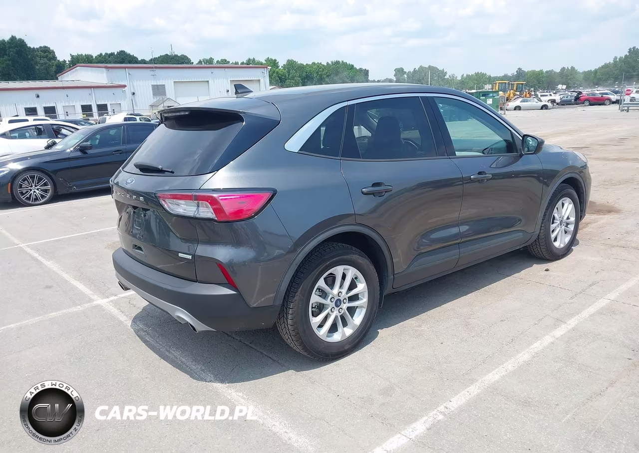 2020 Ford Escape Se VIN:1FMCU0G67LUB46867 - 4