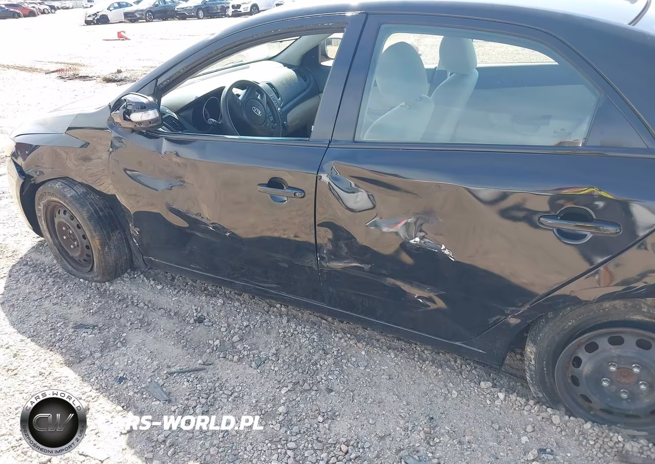 2010 Kia Forte Lx VIN:KNAFT4A2XA5846503 - 14