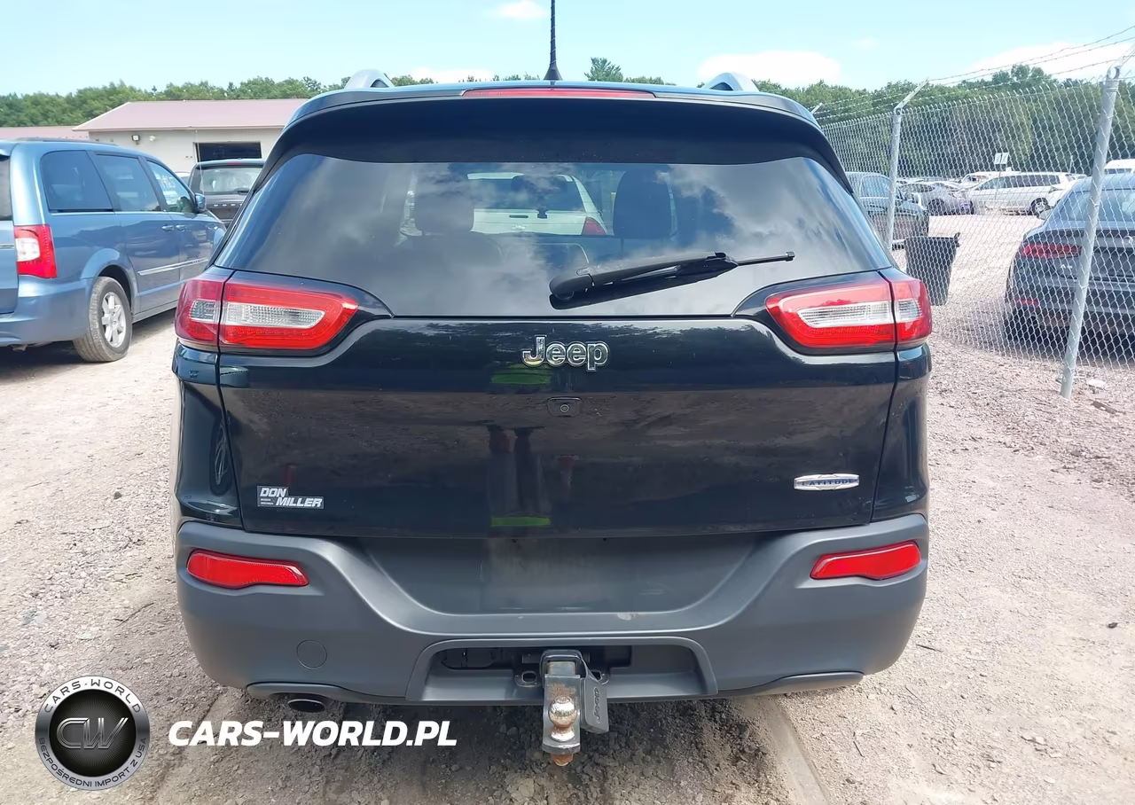 2017 Jeep Cherokee Latitude Fwd VIN:1C4PJLCBXHW640154 - 16
